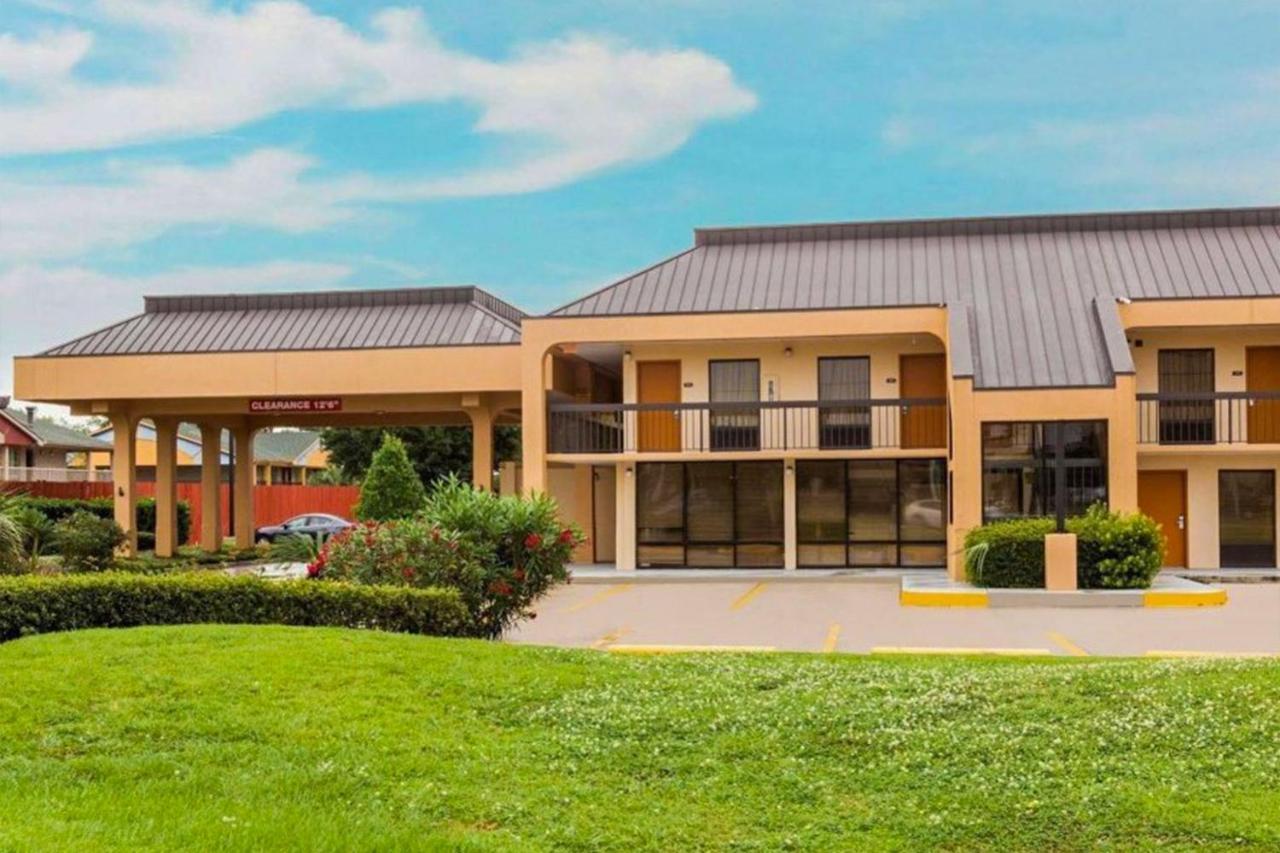 Oyo Hotel Baton Rouge Mid City Dış mekan fotoğraf