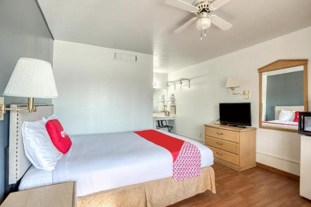 Oyo Hotel Baton Rouge Mid City Dış mekan fotoğraf